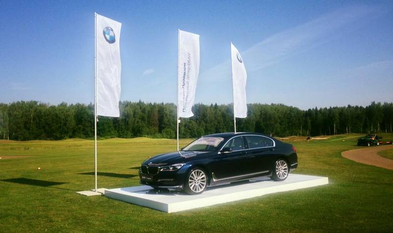 Участники турнира по гольфу «Кубок Президента Пестово» смогли оценить возможности BMW 7-series