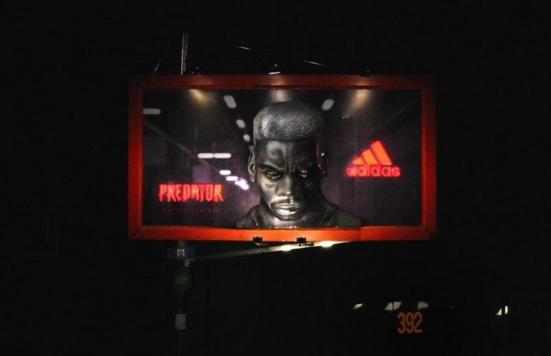 В рекламе бутсов Predator в Индии Adidas использует 3D-билборды