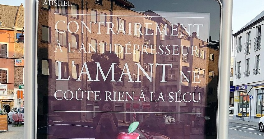 В бельгийском Нивеле реклама сайта знакомств вызвала скандал 
