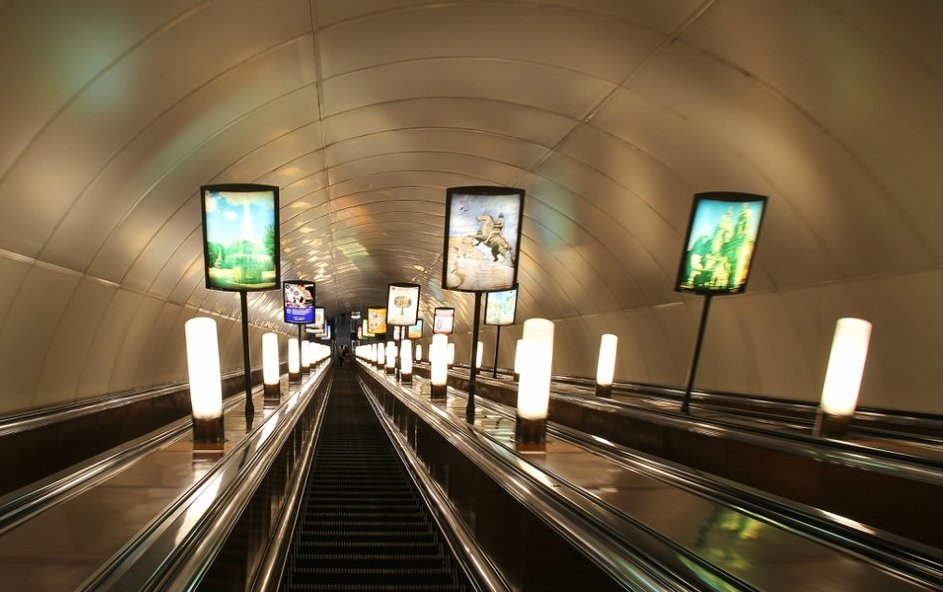 Петербургские депутаты отказались запрещать звуковую рекламу в метро