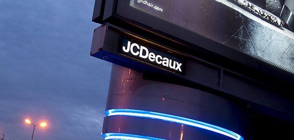 JCDecaux не отдаёт уличную мебель во Франции