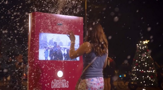 Coca-Cola сделала жителям Сингапура необычный рождественский подарок