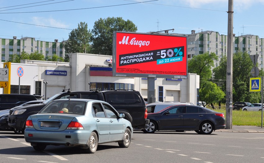  «М.Видео» проводит outdoor-кампанию в Санкт-Петербурге