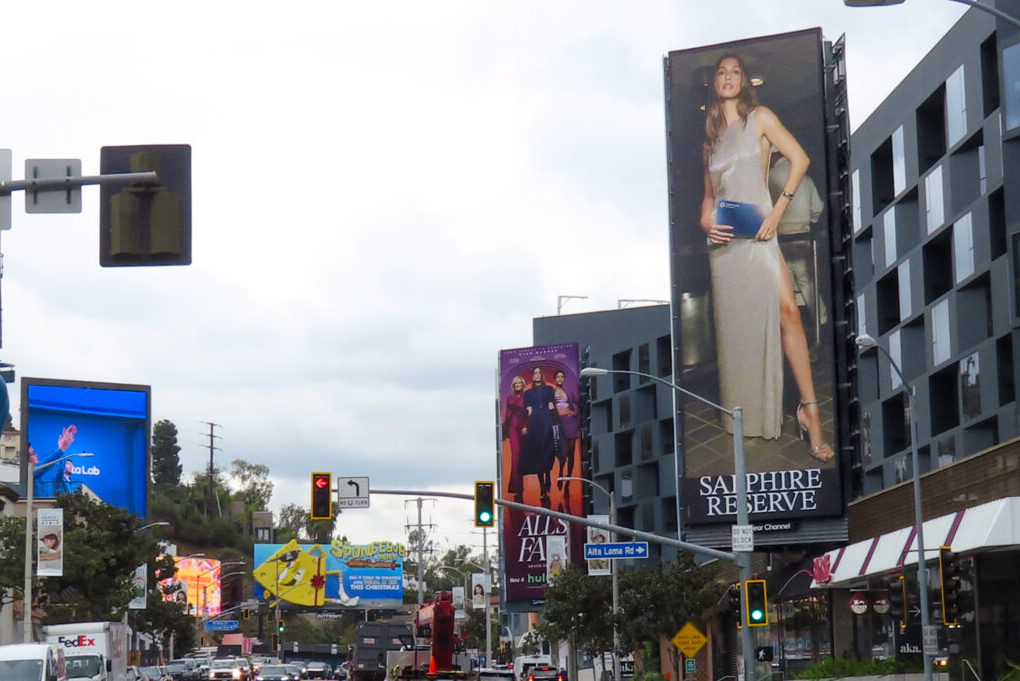 Объём ooh-индустрии США за девять кварталов 2025 года вырос на 3,2%