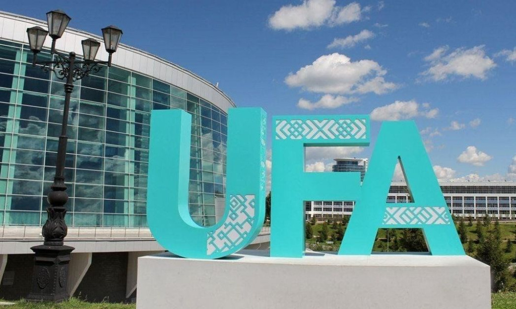 Власти Уфы отклонили половину заявок на установку рекламных конструкций и вывесок