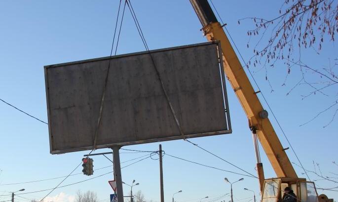 С начала года в Черкесске демонтировано свыше 500 незаконных рекламоносителей