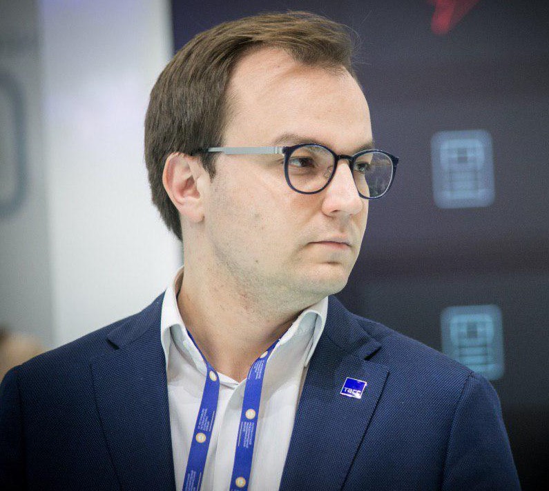 На должность директора по связям с общественностью рекламной группы АДВ назначен Михаил Харламов 