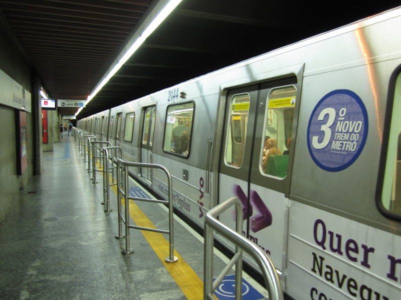 Компания JCDecaux спустилась в метро бразильского Сан-Паулу