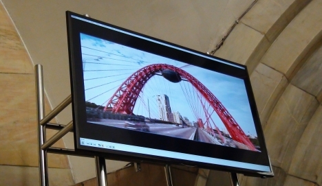 Видеоэкраны могут появиться на эскалаторных спусках московской подземки