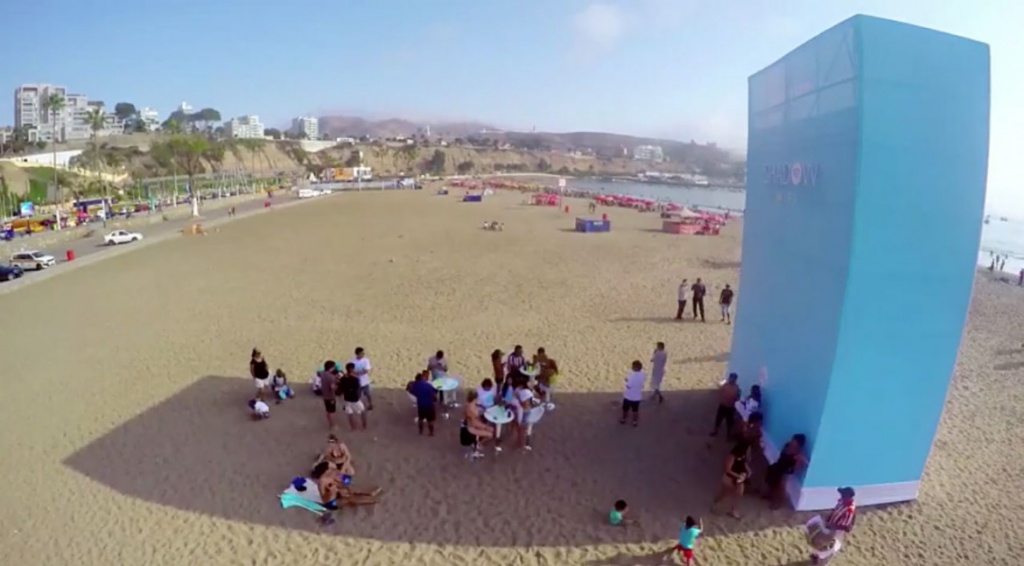 Отдыхающим на пляже Перу предложили  Wi-Fi вместо солнца